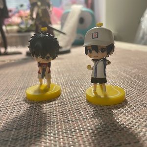 Small figures
